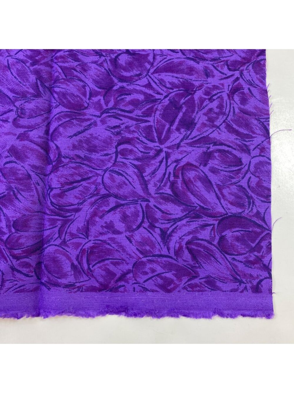 Hoffman International Prisms Purple FQ Fat Quarter Quilting Fabric 18" x 22"